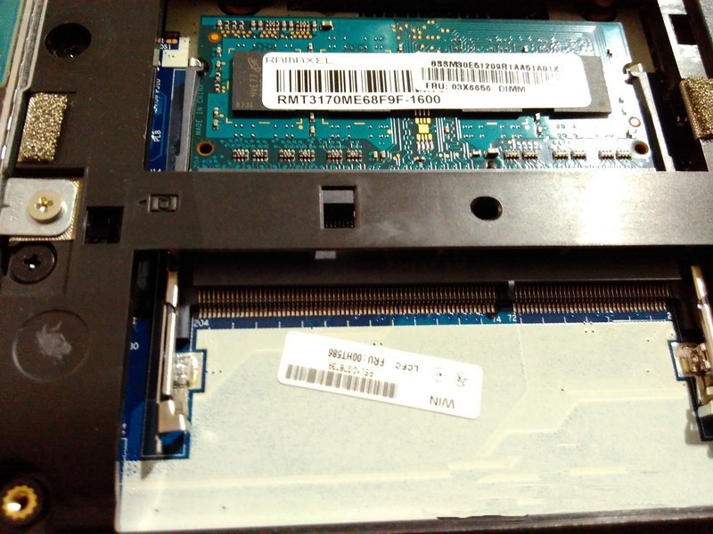 或者通过软件cpu-z检测内存条的型号和品牌.